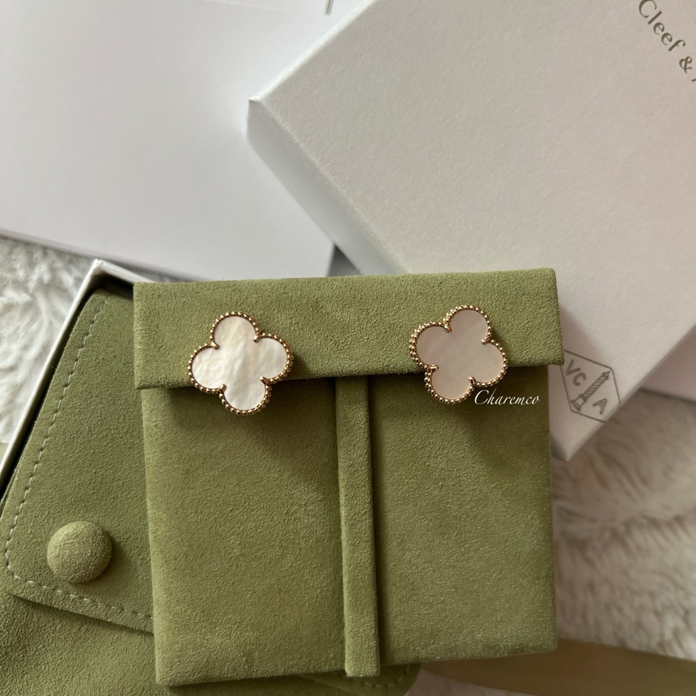 BNew✨ Van Cleef & Arpels MAGIC Alhambra 18K Yellow Gold Mother Pearl Earrings